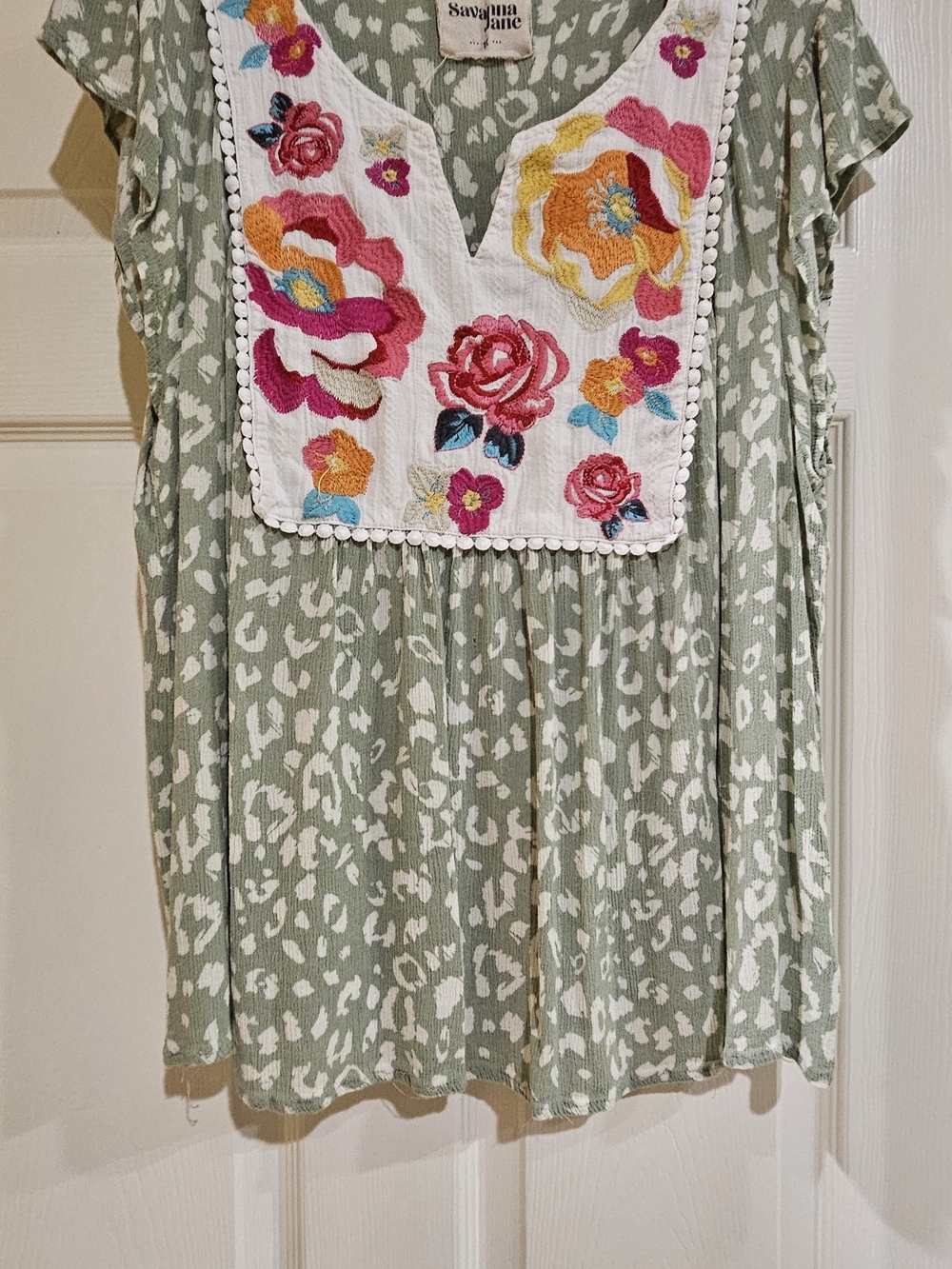 Savanna Jane Sage Green Floral Embroidered Blouse Sz 1X